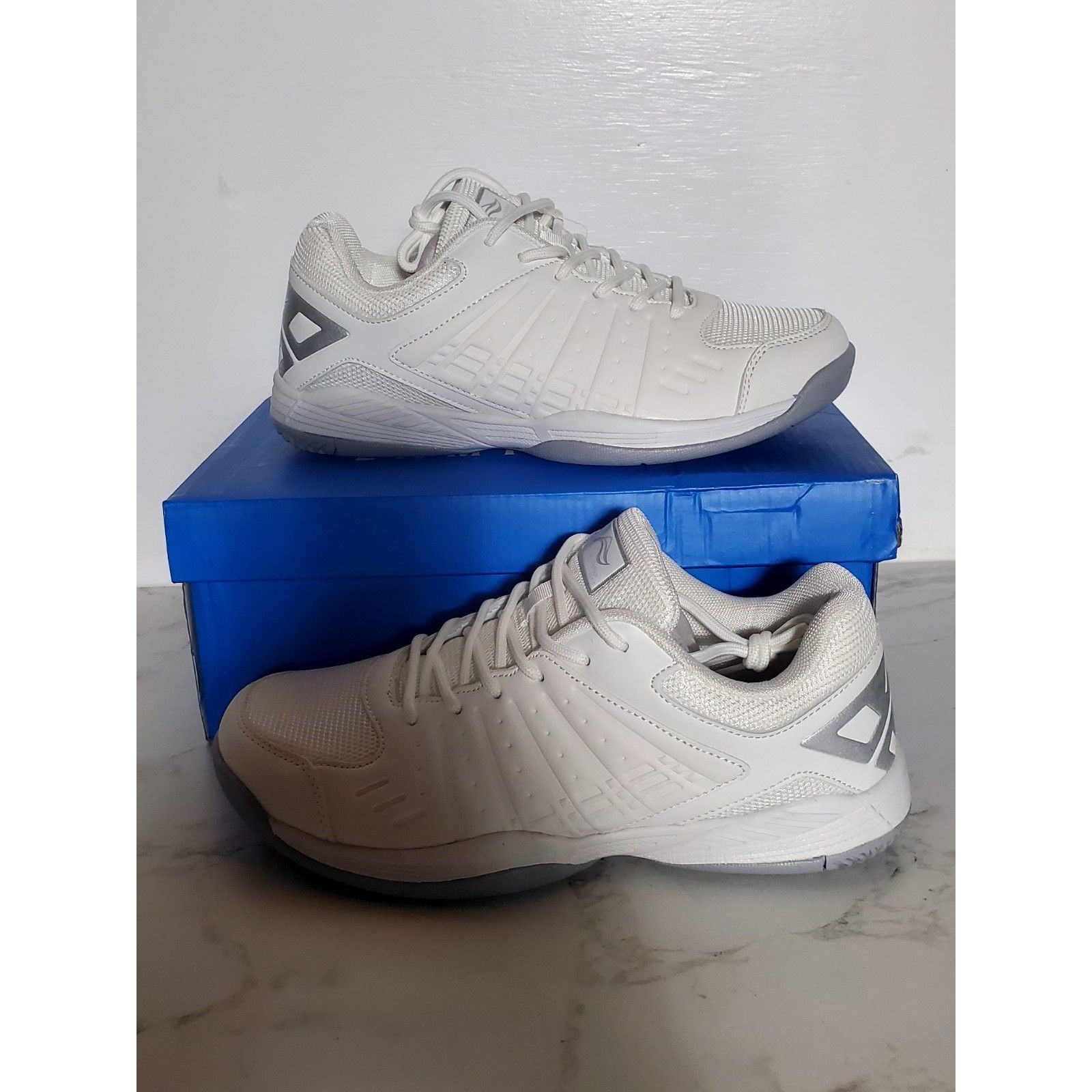 Lamincoa Mens 7 White/Gray Pickle-Ball & Tennis Shoes (Lt027)